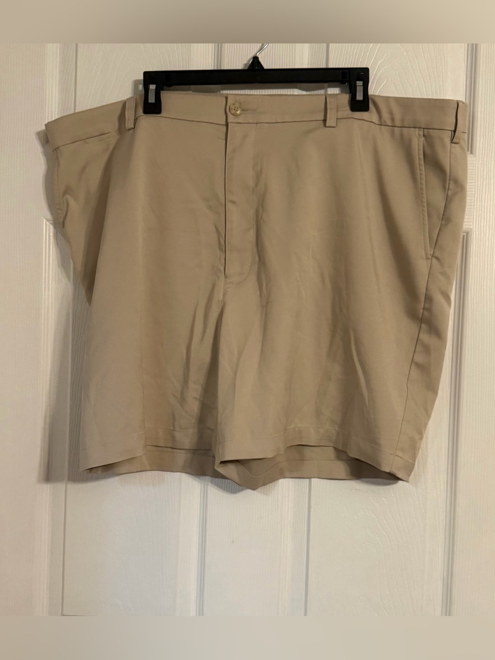 Roundtree & Yorke Men’s Performance Work, Play, Perform 46b Khaki Shorts